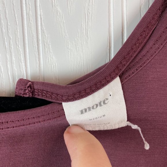 Mote cranberry short‎ sleeve top tie back size Medium - Picture 4 of 6